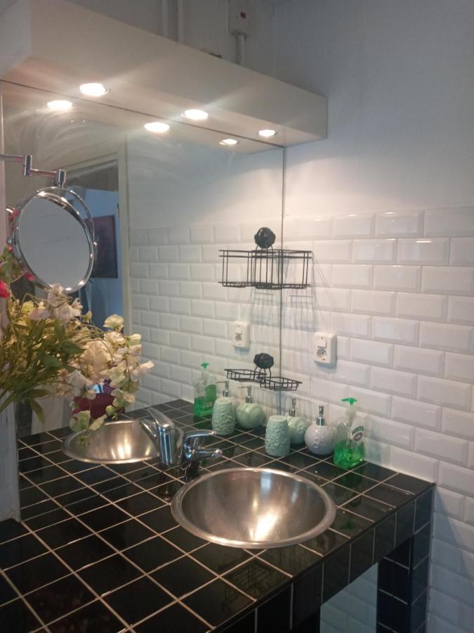 No 10, B&B, Etage 1E Verd, Max 3 Pers ไนเมเคิน ภายนอก รูปภาพ