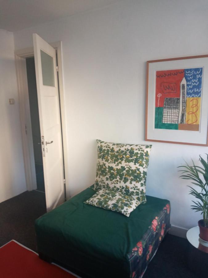 No 10, B&B, Etage 1E Verd, Max 3 Pers ไนเมเคิน ภายนอก รูปภาพ